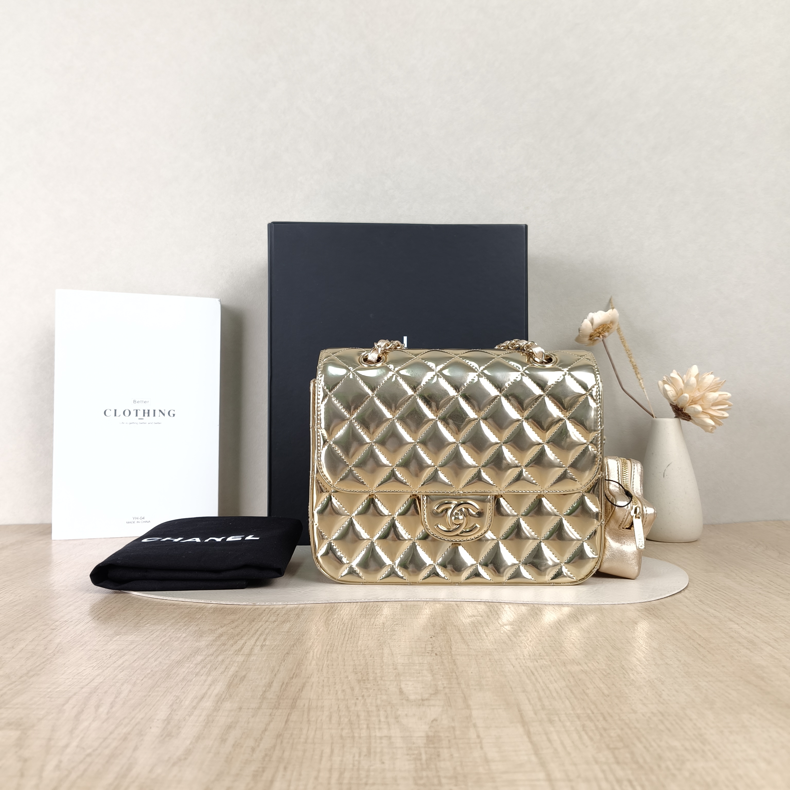 Chanel Crossbody Bag24c Wallet Backpack Gold Patent Leather One Size23.5 × 8.5 × 18.5 cm — cover view 6 of 6