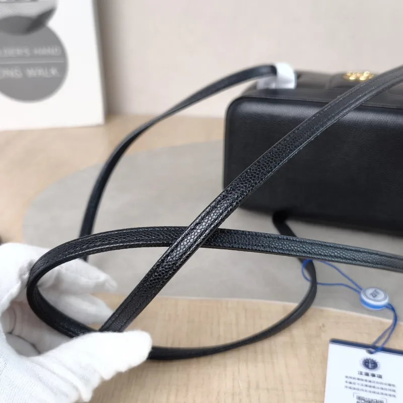 Chanel Shoulder Bag 26s preppy Shoulder Bag Black Grained Calfskin One Size 17 × 8 × 9.5 cm — detail view 5 of 10
