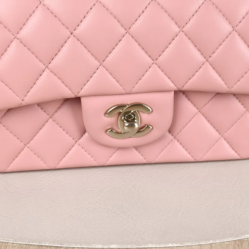Chanel Crossbody Bag23k logo mini Pink Lambskin mini20 × 6 × 12 cm — detail view 11 of 14