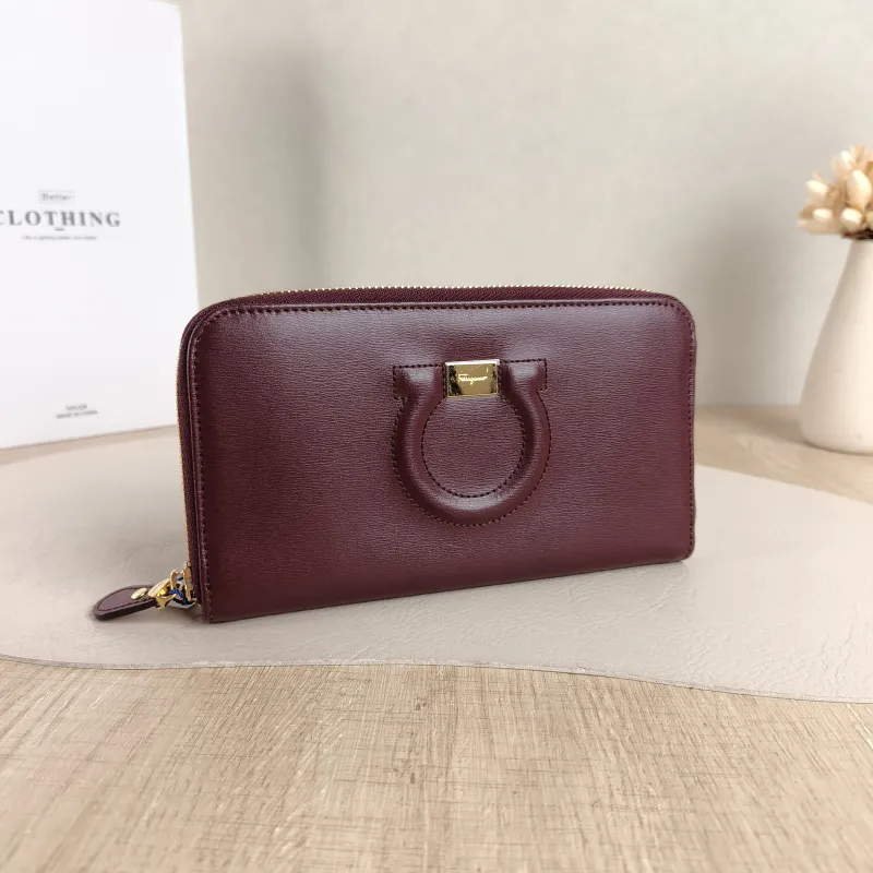 FERRAGAMO Wallet Wallet Red Calfskin One Size19 × 2 × 10.5 cm — cover view 4 of 5
