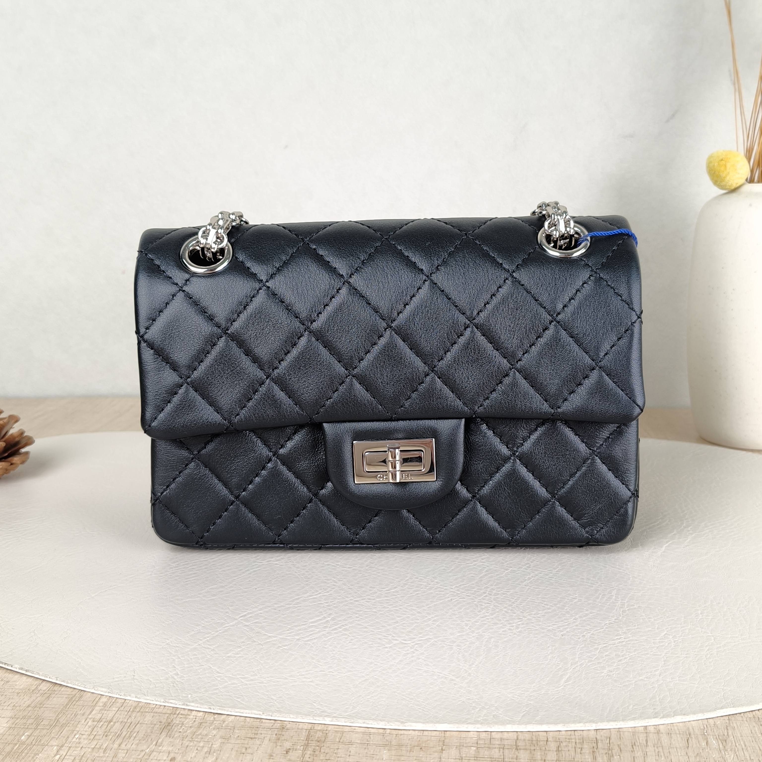 Chanel Shoulder Bag2.55Black Calfskinmini20 × 6 × 15.5 cm