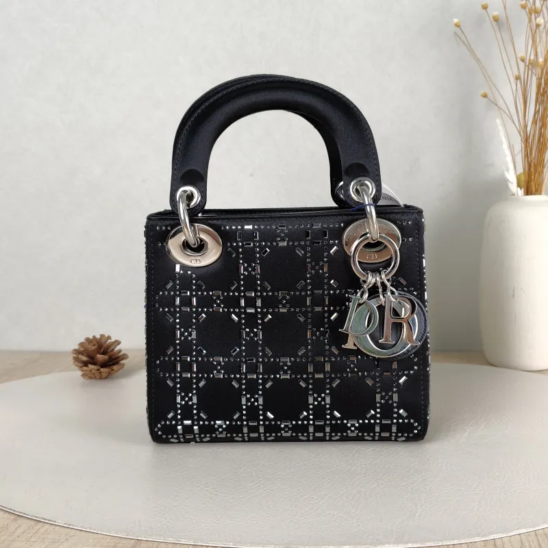 DIOR Crossbody Bag Lady Lady Dior Bag Black 17 × 7 × 15 cm