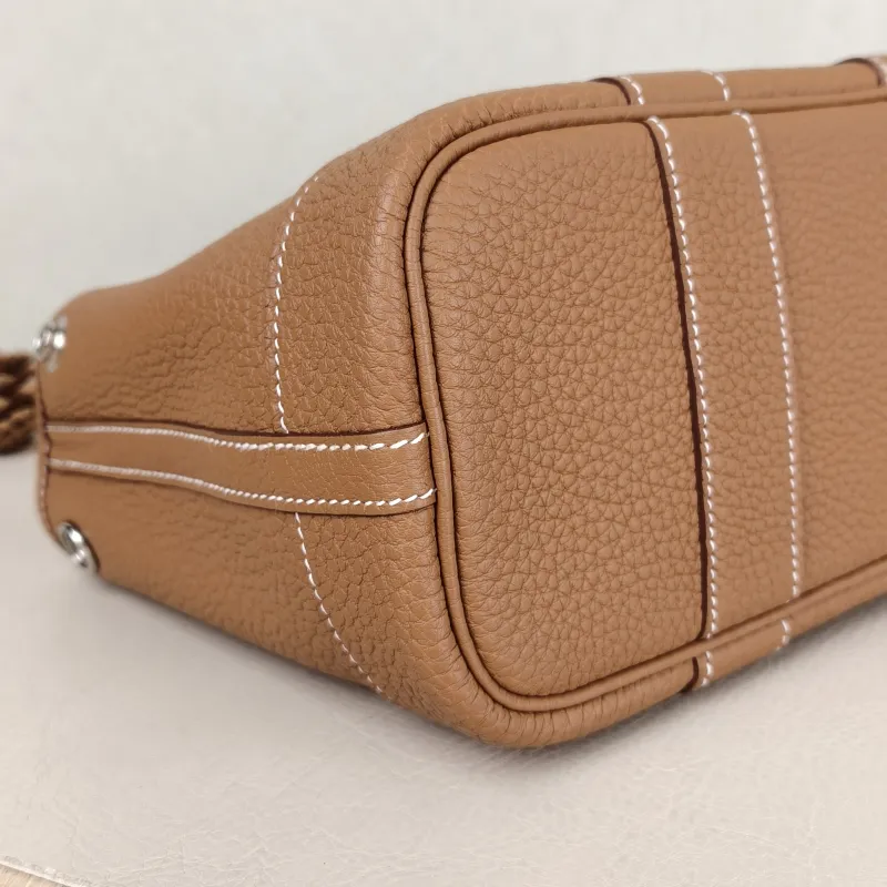 Hermès Top Handle Bag Neo Garden 23 Mini Negonda Calfskin Mini 23 × 10 × 16 cm K — detail view 8 of 9