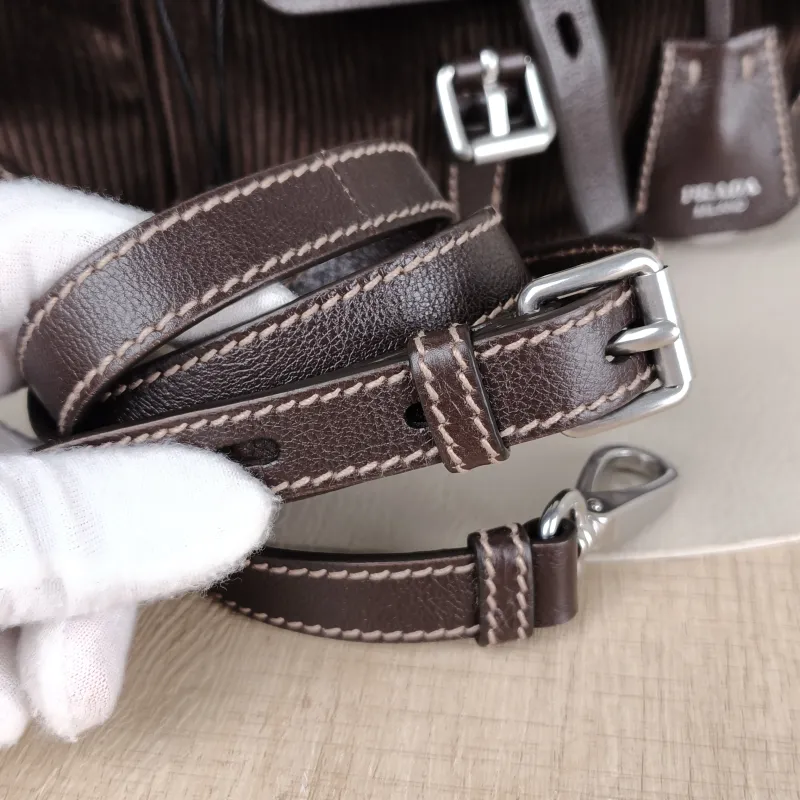 PRADA Shoulder Bag Bonnie Soft Lux Edition Medium 32 × 12 × 15.5 cm — detail view 9 of 13