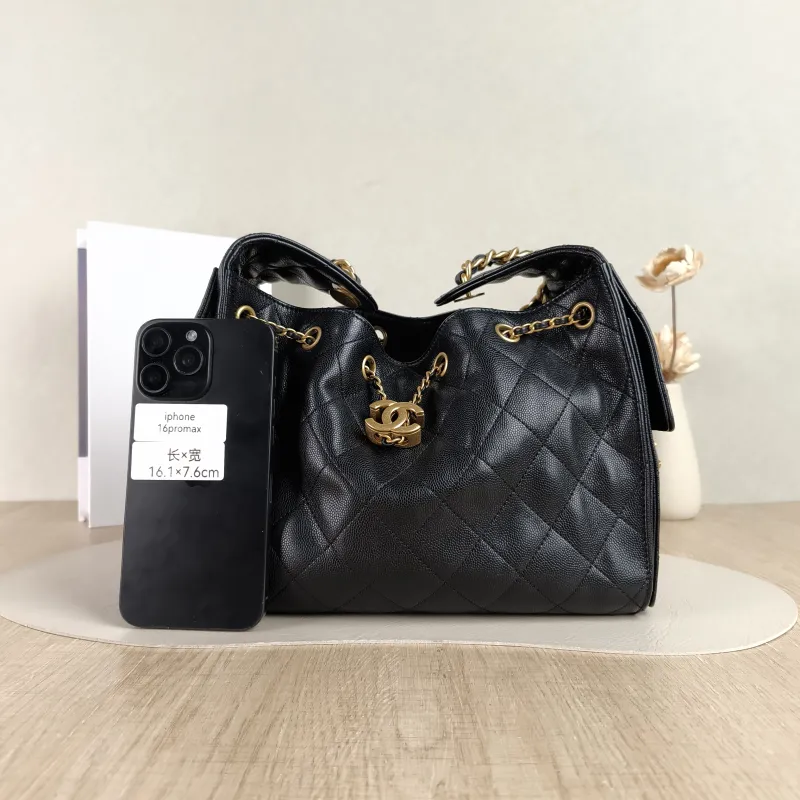 Chanel Shoulder Bag25Bag Black Grained Calfskin Small26 × 14 × 30 cm — cover view 2 of 5