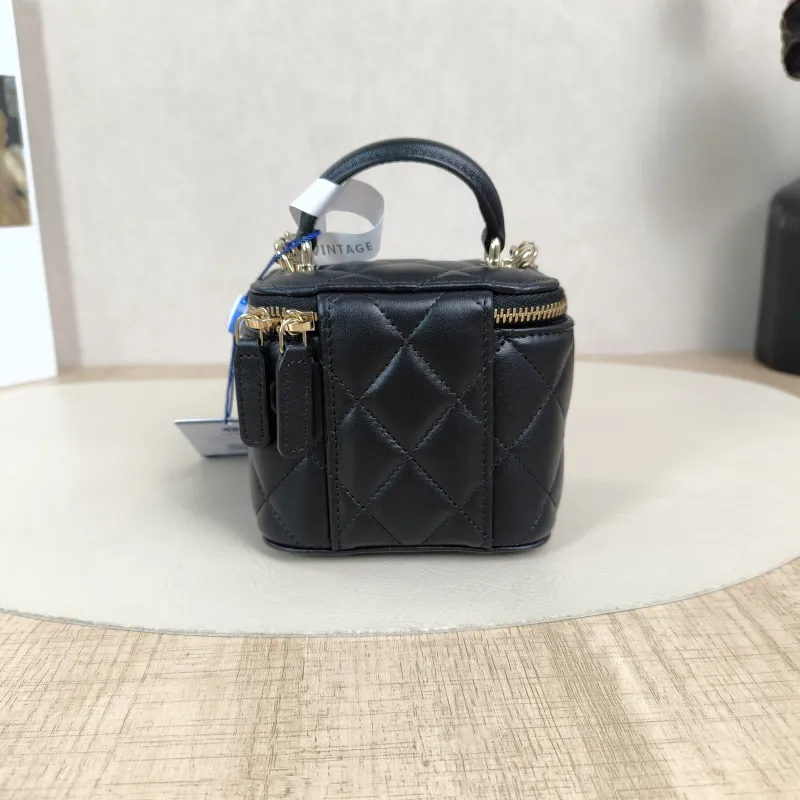 Chanel Crossbody Bag Edition Black Lambskin One Size11 × 7 × 9 cm — cover view 4 of 6