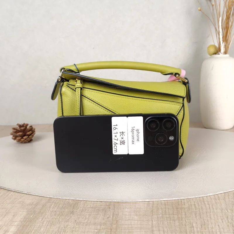 LOEWE Crossbody Bag Puzzle Green Calfskinmini18 × 8 × 12.5 cm — cover view 3 of 5