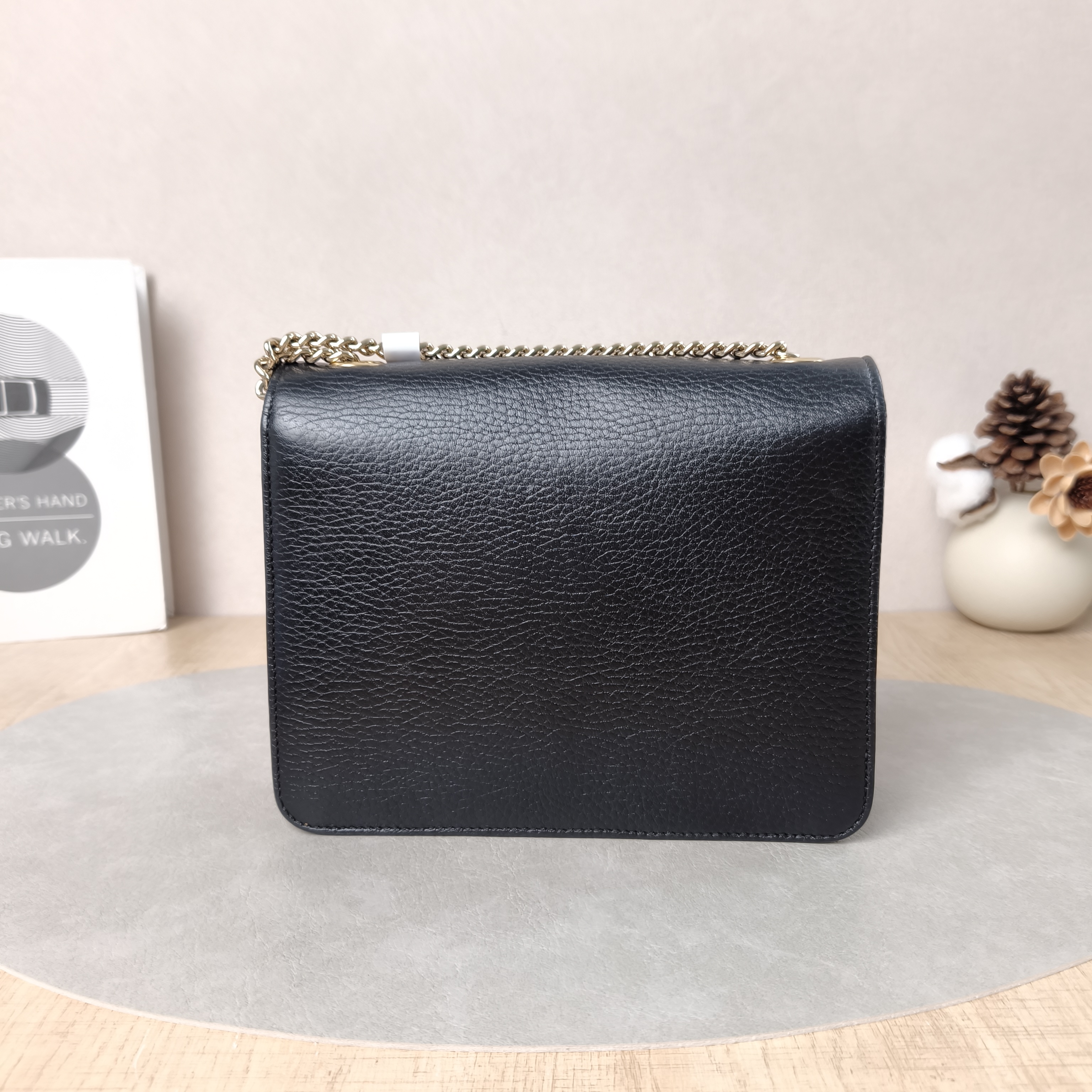 GUCCI Crossbody Bag Interlocking GG Black Calfskin Small20 × 5 × 15 cm — cover view 2 of 5