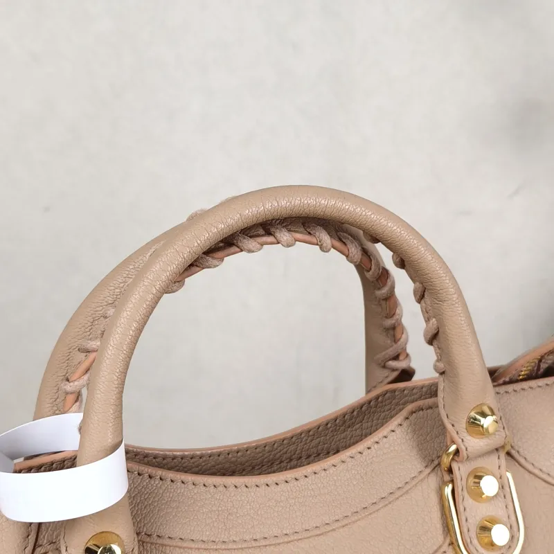 BALENCIAGA Crossbody Bag Classic City Pink Calfskin Mini 24 × 10 × 16 cm — detail view 2 of 11