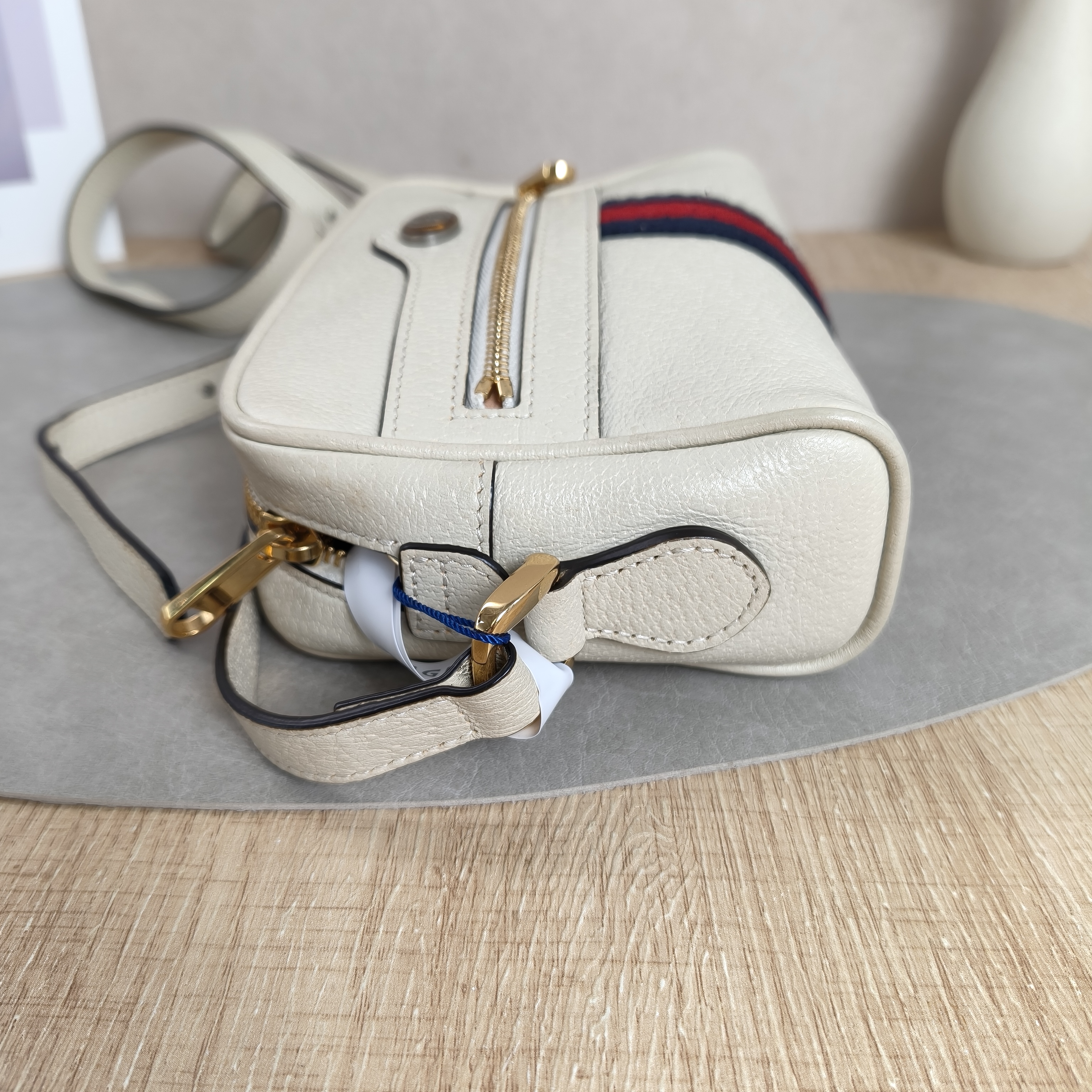 GUCCI Ophidia Camera Bag Mini White Calfskin · 17.5 × 5.5 × 12 cm — cover view 3 of 10