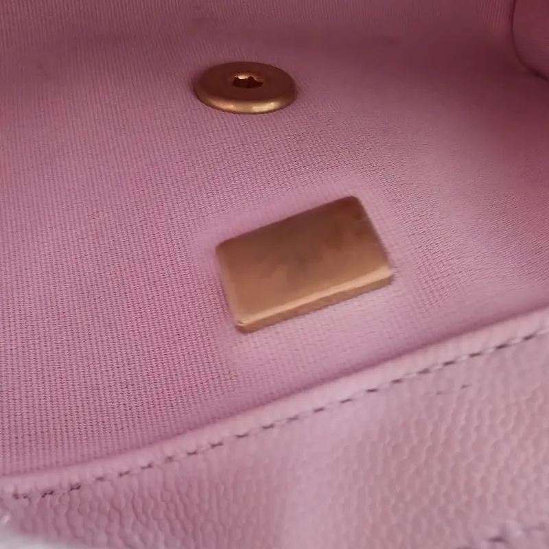 Chanel Crossbody Bag Edition mini Pink Grained Calfskin mini20 × 6 × 12 cm — detail view 10 of 14