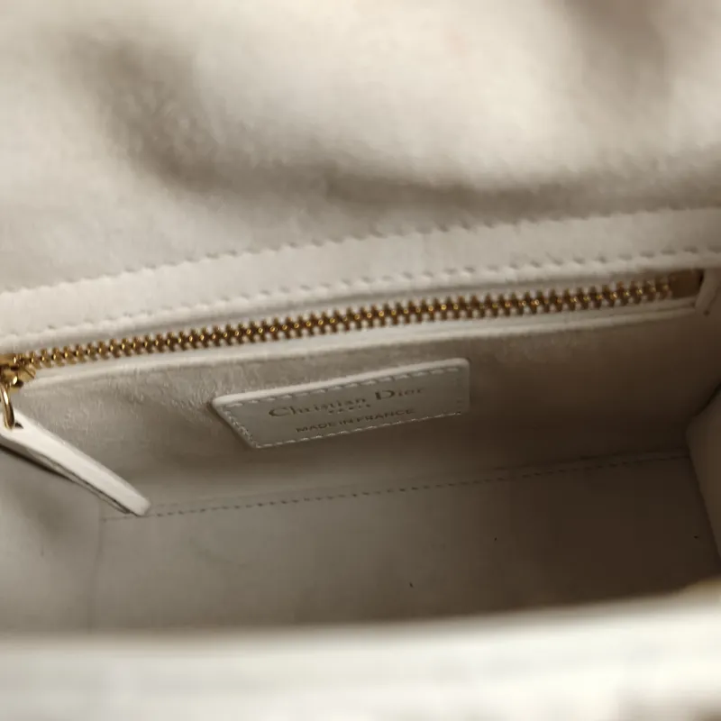 DIOR Crossbody Bag Lady Lady Dior Bag White Lambskin Mini 17 × 7 × 15 cm — detail view 9 of 11