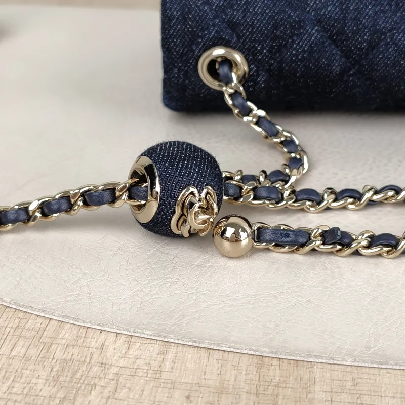 Chanel Crossbody Bag Navy One Size 17 × 8 × 13.5 cm — detail view 3 of 14