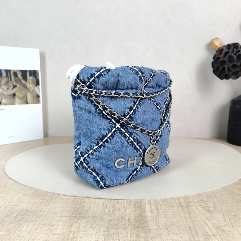 Chanel Crossbody Bag 22Bag Mini 20 × 6 × 19 cm — cover view 5 of 5