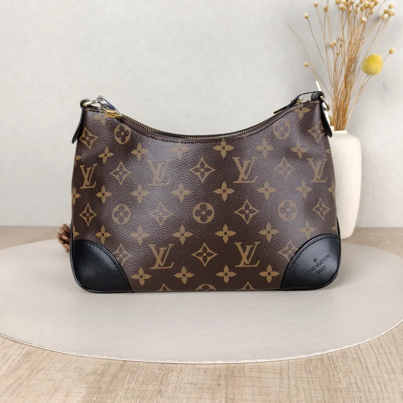 Louis Vuitton Crossbody Bag Boulogne PVC Small26 × 9.5 × 16 cm — cover view 4 of 5
