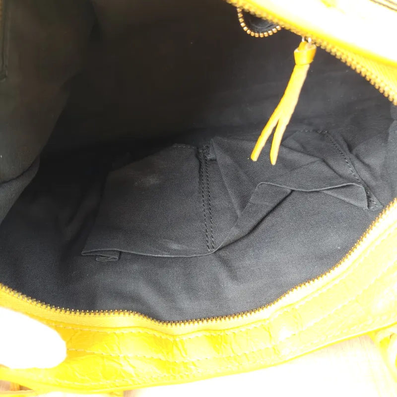 BALENCIAGA Crossbody Bag Classic City Yellow Lambskin Small 30 × 10 × 21 cm — detail view 12 of 12