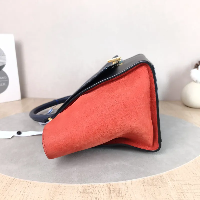 CELINE Crossbody Bag Trapeze Colorblock Calfskin Small27 × 13 × 22 cm — detail view 5 of 12