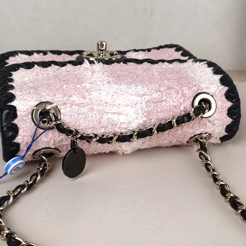 Chanel Crossbody Bag 22c Woven Pink One Size 19 × 5 × 15 cm — detail view 6 of 15