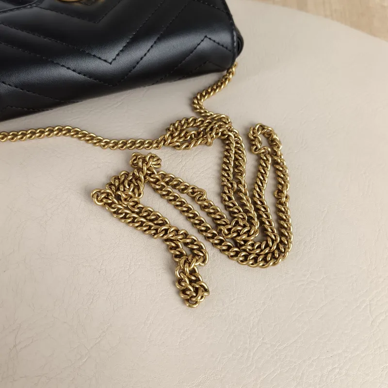 GUCCI Crossbody Bag GG Marmont Mini Marmont Mini Black Calfskinmini16.5 × 4.5 × 9.5 cm — detail view 4 of 10
