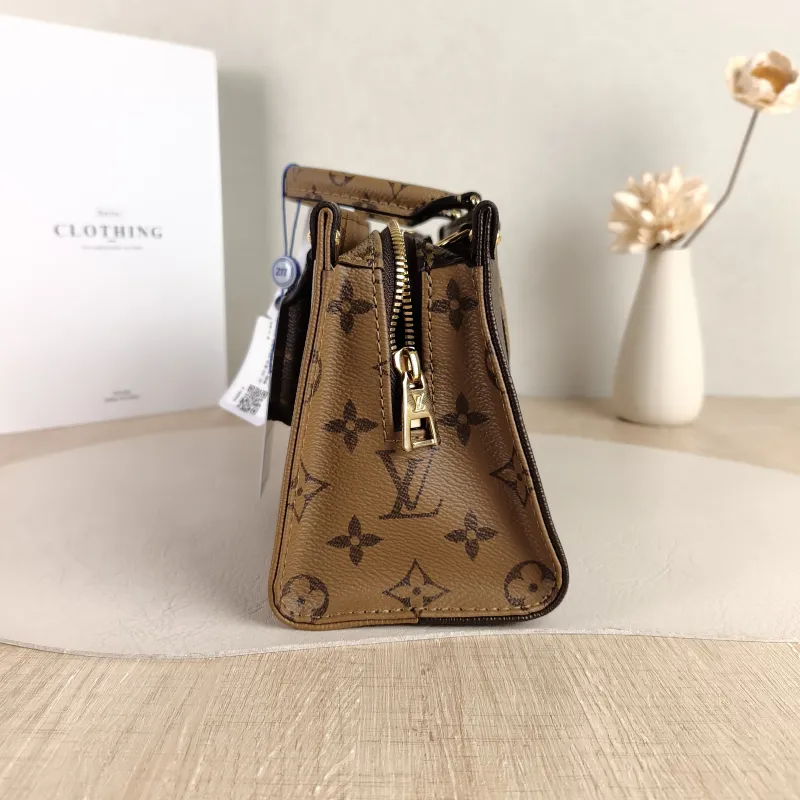 Louis Vuitton Crossbody Bag Onthego East West Two Straps Monogram PVC Small 25 × 10 × 13 cm — detail view 6 of 10