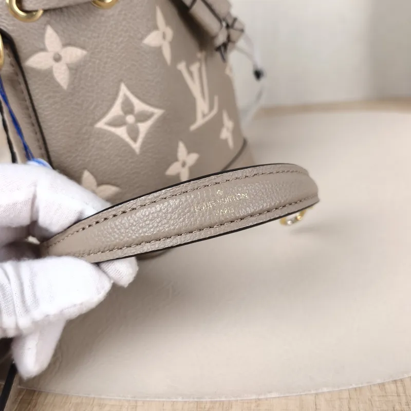 Louis Vuitton Crossbody Bag NANO NOÉ Bucket Bag Nano · White Empreinte Embossed Calfskin nano 13 × 10 × 16 cm — detail view 5 of 9