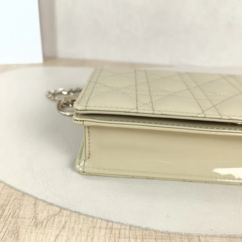 DIOR Shoulder Bag Shoulder Bagwoc Beige Patent Leather One Size21.5 × 4 × 12.5 cm — detail view 7 of 11