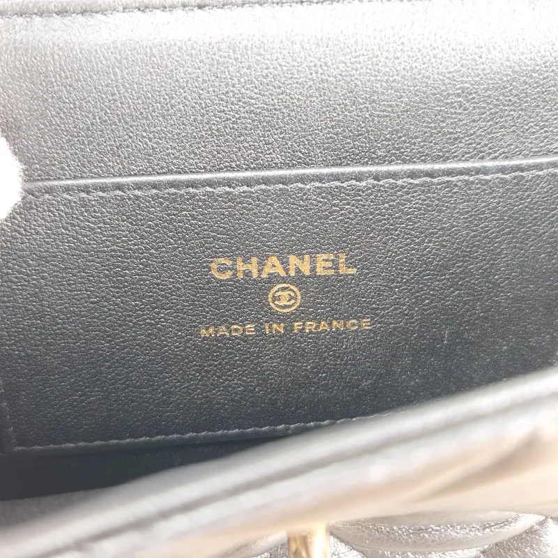 Chanel Crossbody Bag Crossbody Bag Black Lambskin One Size 19 × 4 × 11 cm — detail view 5 of 12