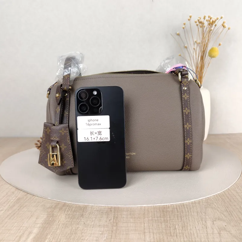 Louis Vuitton Shoulder Bag EXPRESS Shoulder Bag Grey Calfskin Small26 × 13.5 × 17 cm — cover view 3 of 5