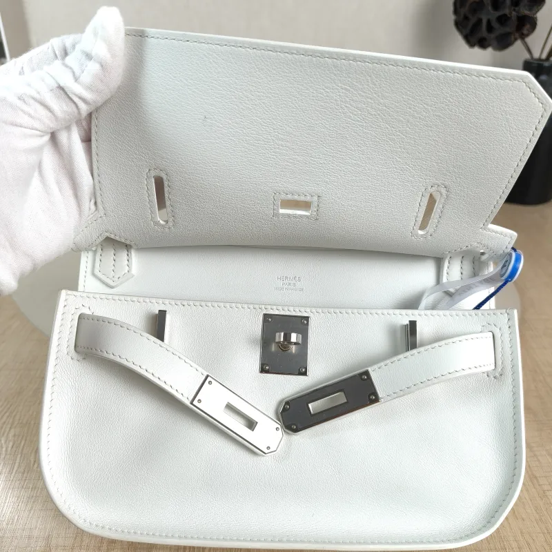 Hermès Crossbody Bag Jypsiere 23 01Blanc White Swift Calfskin Mini 23 × 5 × 17 cm W — detail view 10 of 11