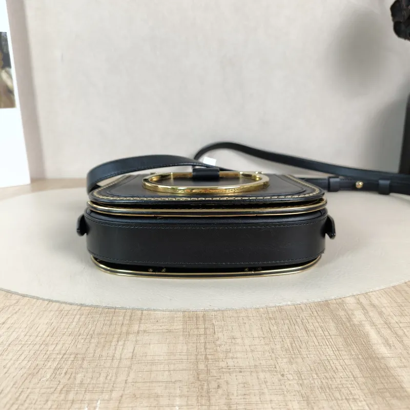 FERRAGAMO Shoulder Bag Shoulder Bag Black Calfskin One Size18 × 5 × 15 cm — cover view 5 of 5