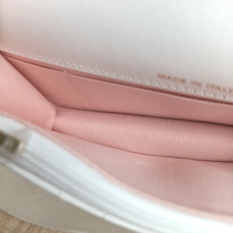 Chanel Crossbody Bag woc White Calfskin Mini 17.2 × 3.3 × 10 cm — detail view 6 of 12