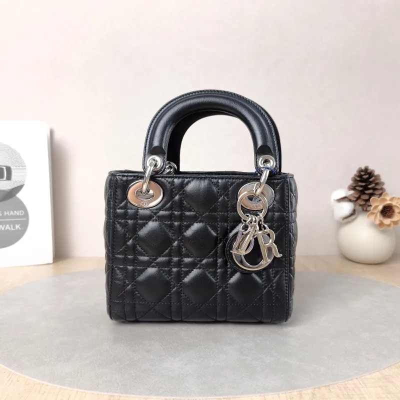 DIOR Crossbody Bag Lady Lady Dior Bag Black Lambskin mini17 × 7 × 15 cm