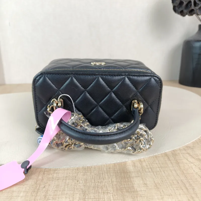 Chanel Top Handle Bag Edition Black Lambskin One Size16 × 8 × 9.5 cm — detail view 9 of 13