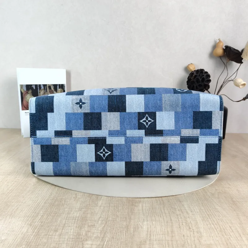 Louis Vuitton Top Handle Bag Onthego Large Blue Red Large 41 × 19 × 34 cm — cover view 5 of 5