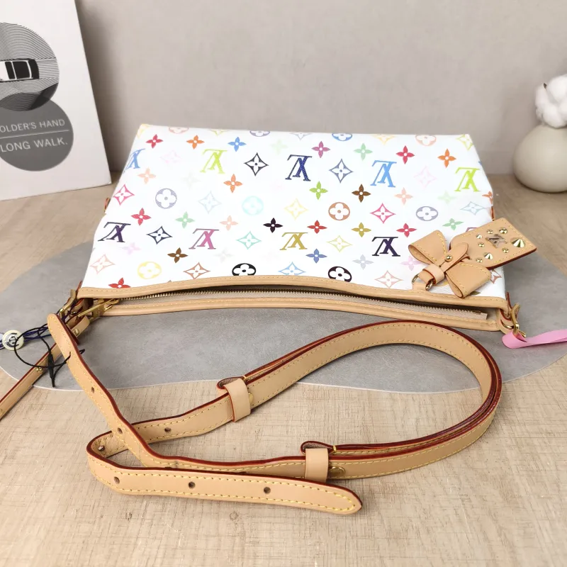 Louis Vuitton Shoulder Bag Carryall East West Multicolore PVC One Size 36 × 10 × 19 cm — detail view 5 of 9