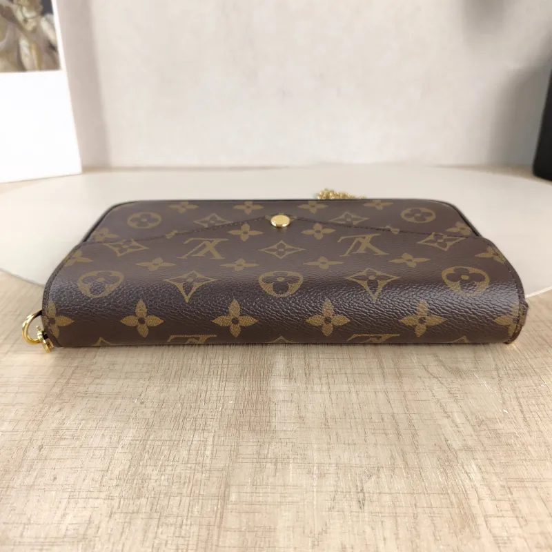 Louis Vuitton Crossbody Bag Pochette Félicie Monogram PVC Small 21 × 3 × 12 cm — detail view 6 of 15