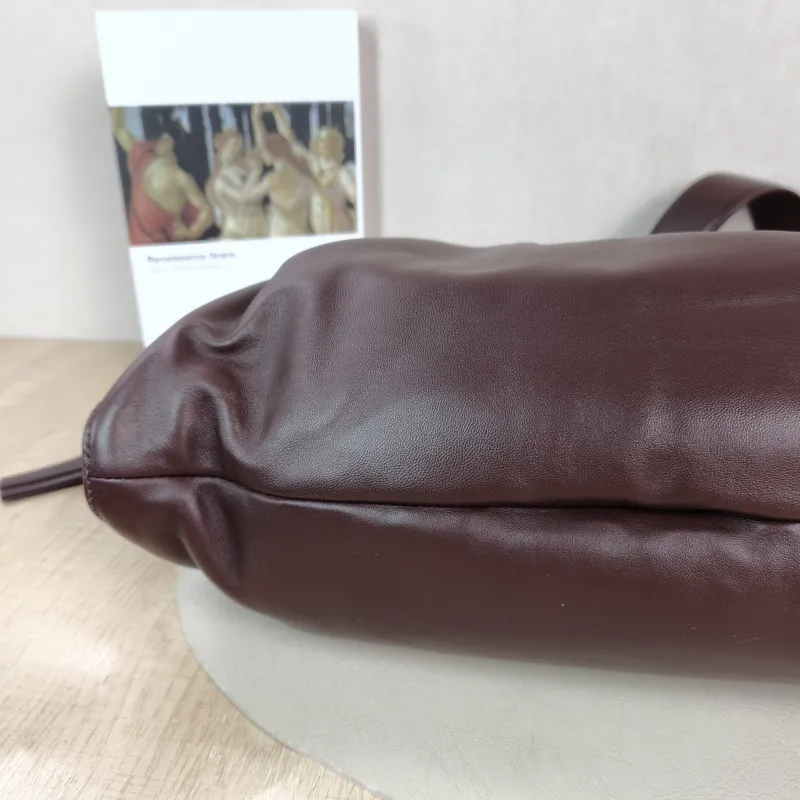 Miumiu Shoulder Bag Joie Shoulder Bag Lambskin Large 52 × 8 × 23 cm — detail view 9 of 10