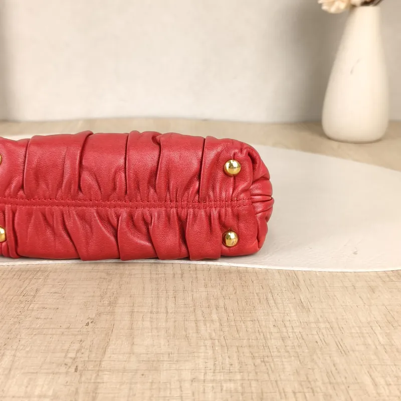 PRADA Crossbody Bag Messenger Bag Crossbody Bag Red Calfskinmini14 × 5 × 10 cm — detail view 6 of 12