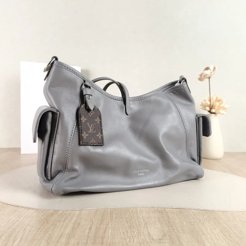 Louis Vuitton Crossbody Bag Carryall Cargo Vibe Grey SL ambskin Small 33.5 × 15 × 23 cm — cover view 5 of 5
