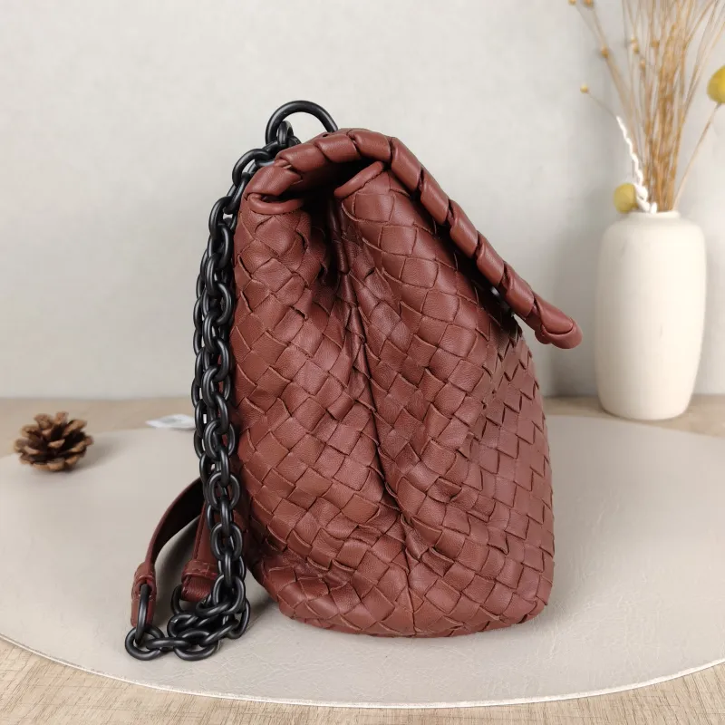 Bottega Veneta Shoulder Bag Olimpia Brown Lambskin One Size29 × 10.5 × 20 cm — detail view 10 of 11