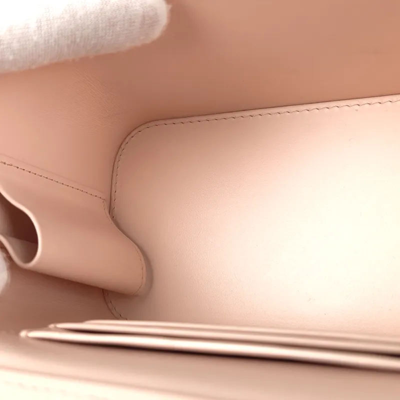 Chanel Crossbody Bag Edition Pink Calfskin Mini 16 × 8 × 9.5 cm — detail view 2 of 13