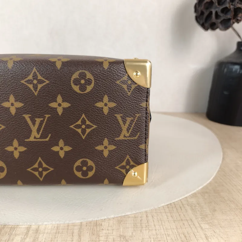 Louis Vuitton Crossbody Bag Speedy Trunk 20 Monogram PVC Small 20.5 × 11 × 13.5 cm — detail view 1 of 12