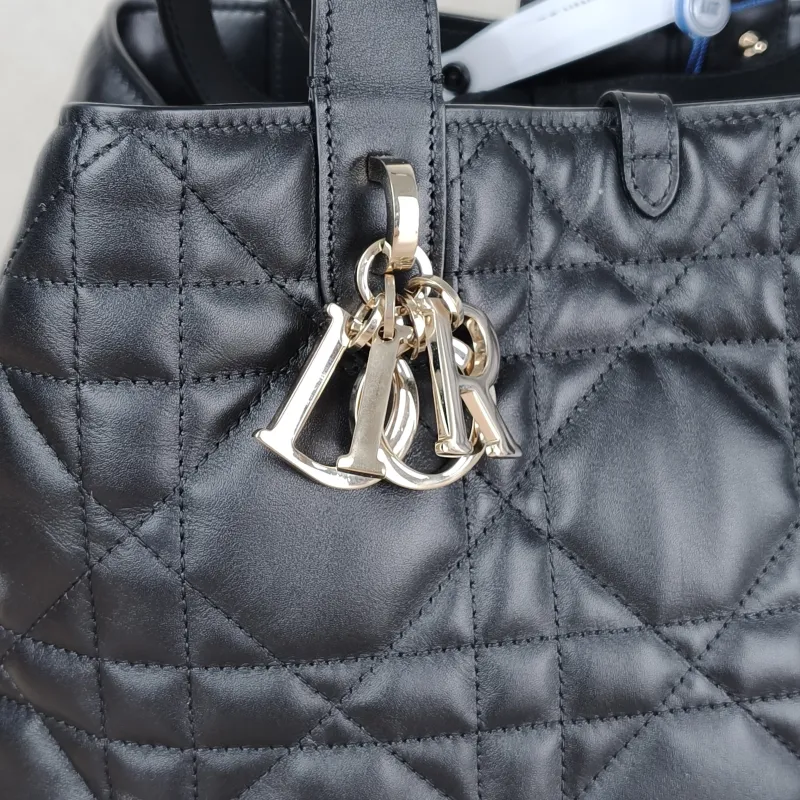DIOR Top Handle Bag TOUJOURS Black Calfskin Medium28.5 × 17 × 21.5 cm — detail view 2 of 13