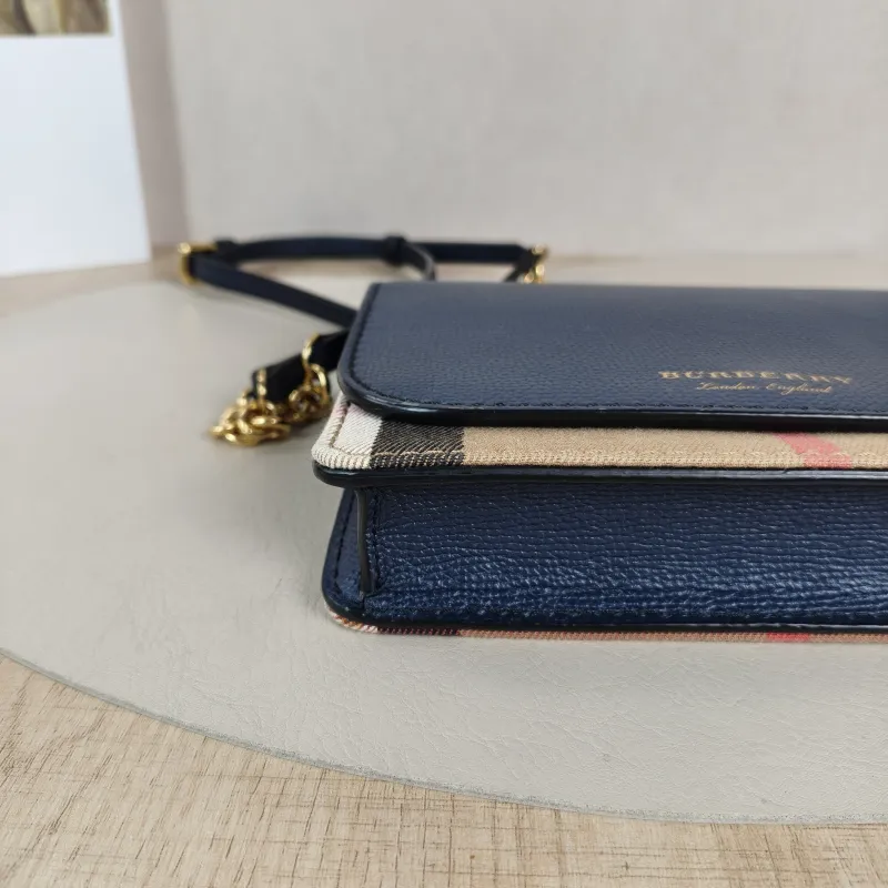 BURBERRY Crossbody Bag Crossbody Bag Colorblock Canvas One Size19 × 4 × 13 cm — detail view 11 of 12
