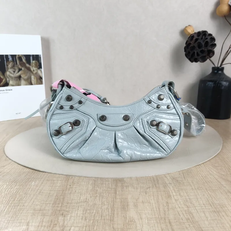 BALENCIAGA Crossbody Bag LE CAGOLE Lambskin XS 26 × 7 × 16 cm