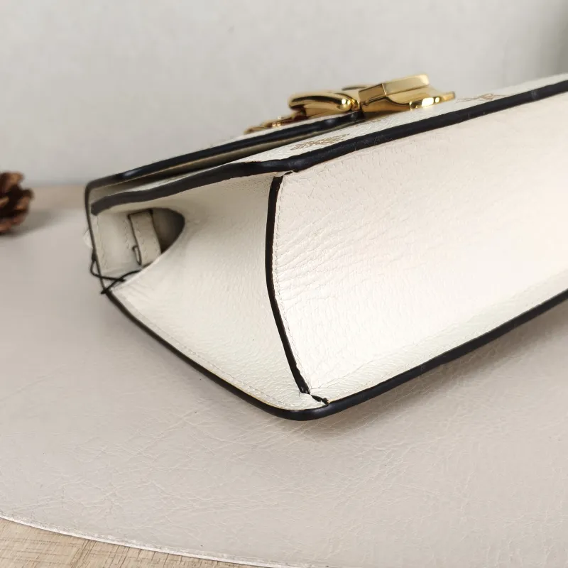 GUCCI Crossbody Bag Sylvie Edition White Calfskinmini20 × 8 × 14 cm — detail view 6 of 13