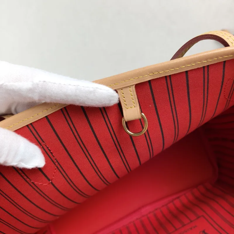Louis Vuitton Shoulder Bag Neverfull Monogram PVC Medium 31 × 14 × 28 cm — detail view 3 of 13