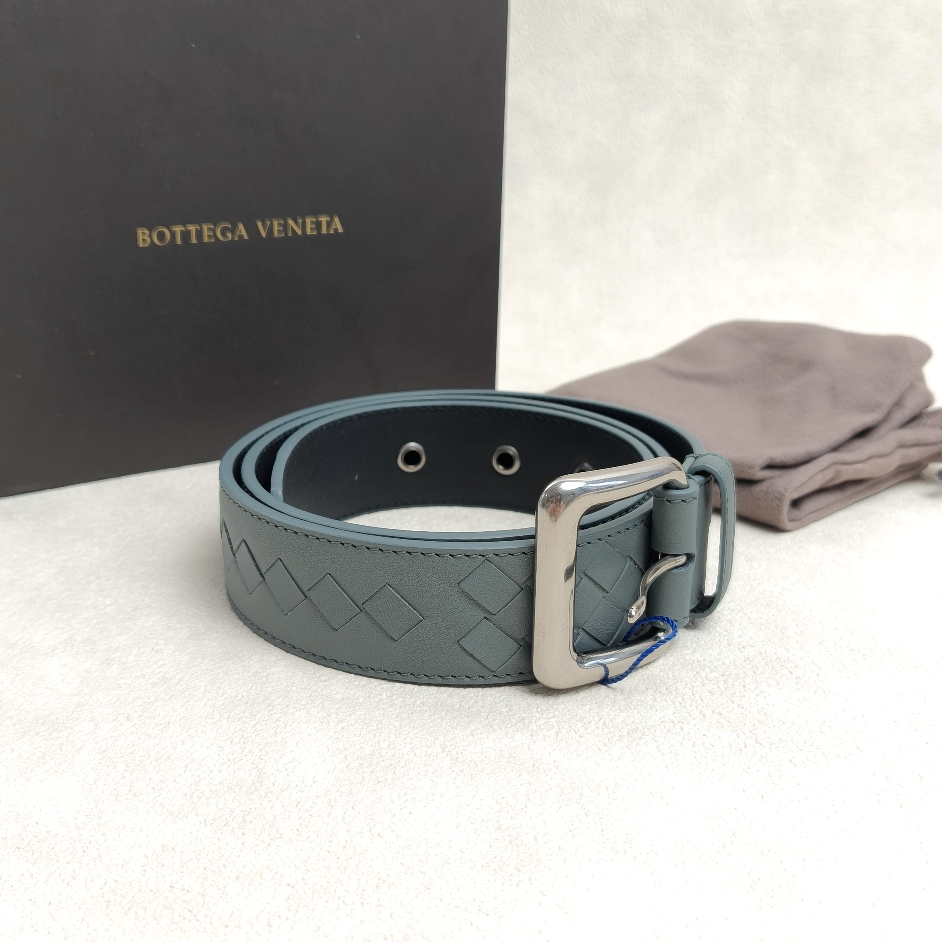 Bottega Veneta Belt Silver-Tone Hardware Woven Belt Grey Calfskin One Size85cm — cover view 2 of 9