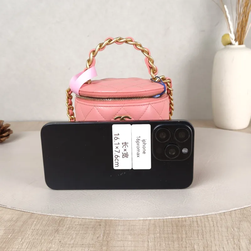 Chanel Crossbody Bag Box Crossbody Bag Pink Lambskin One Size9.5 × 8 × 10.5 cm — cover view 4 of 5