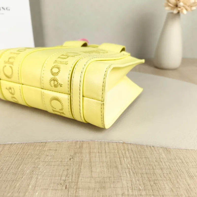 Chloé Top Handle Bag woody Collectiontote Yellow Calfskin One Size 20 × 7 × 14 cm — detail view 7 of 9